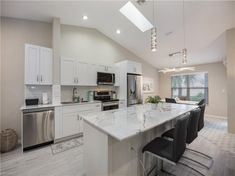 Emerald Bay Naples Florida Condos for Sale