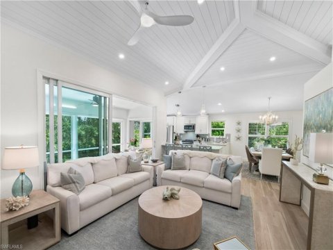 Emerald Bay Naples Real Estate