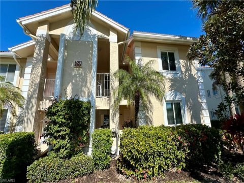 Emerald Lakes Naples Florida Condos for Sale