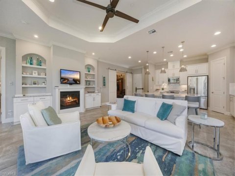 Esplanade Naples Real Estate