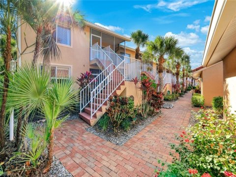 Falling Waters Naples Florida Real Estate