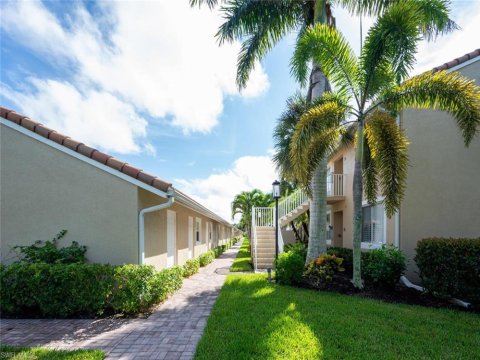 Falling Waters Naples Real Estate