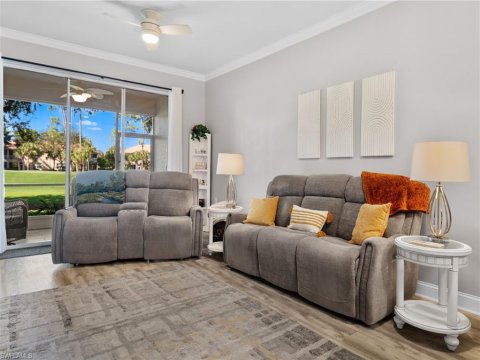 Forest Glen Naples Florida Condos for Sale