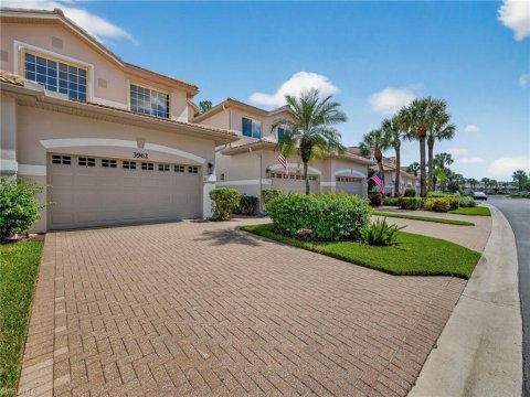 Forest Glen Naples Real Estate