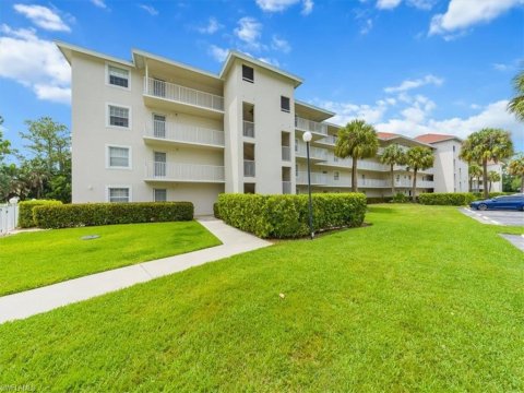 Forest Lakes Naples Florida Condos for Sale