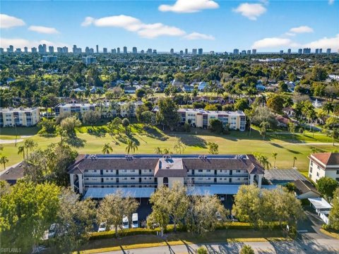 Forest Lakes Naples Florida Condos for Sale