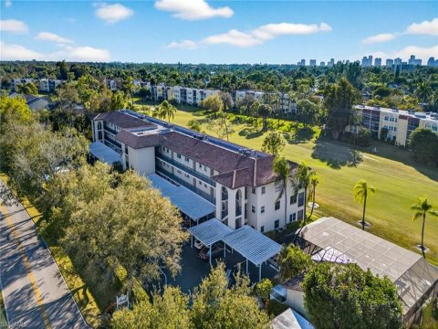 Forest Lakes Naples Florida Condos for Sale