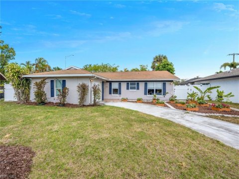 Forest Lakes Naples Florida Homes for Sale