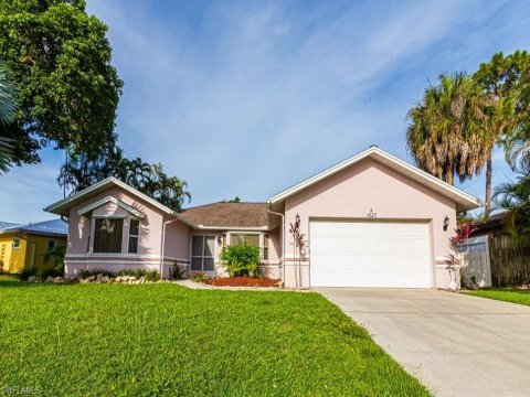 Forest Lakes Naples Real Estate