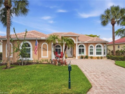 Forest Park Naples Florida Real Estate
