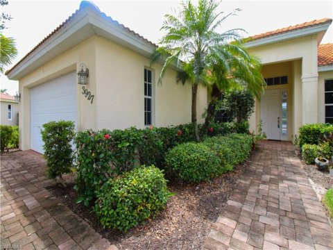 Forest Park Naples Real Estate