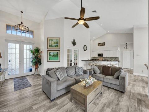 Fountain Lakes Real Estate