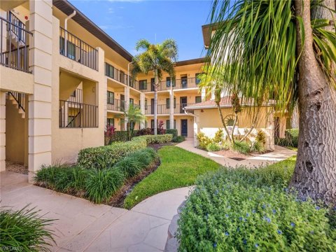 Foxfire Naples Florida Condos for Sale