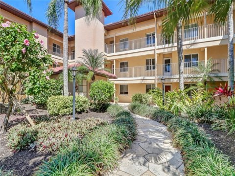 Foxfire Naples Florida Condos for Sale