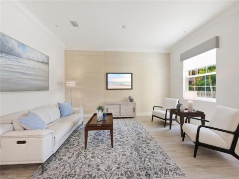 Genova Estero Real Estate