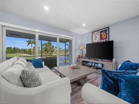 Glades Naples Florida Condos for Sale