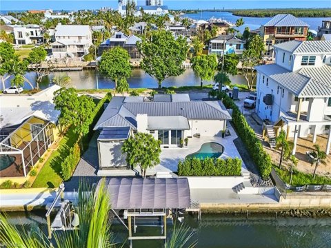 Glenview Fort Myers Beach Florida Homes for Sale
