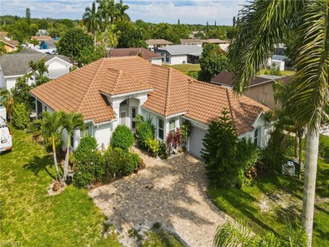 Golden Gate City Naples Real Estate