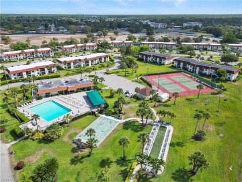 Golden Gate Naples Florida Condos for Sale