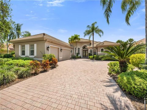 Grandezza Estero Florida Homes for Sale