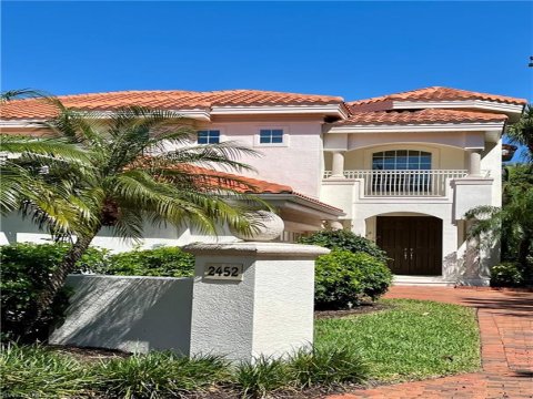 Grey Oaks Naples Real Estate
