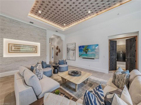 Grey Oaks Naples Real Estate