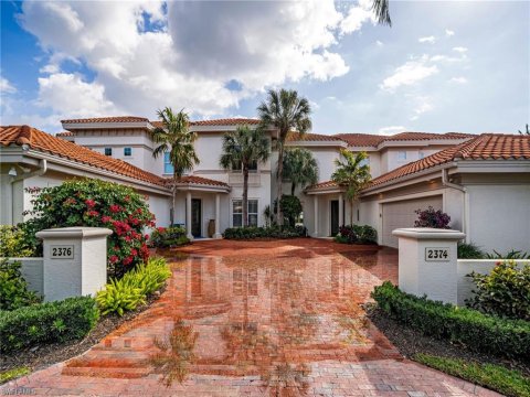 Grey Oaks Real Estate