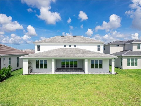 Hacienda Lakes Naples Florida Homes for Sale