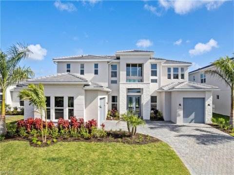 Hacienda Lakes Naples Real Estate