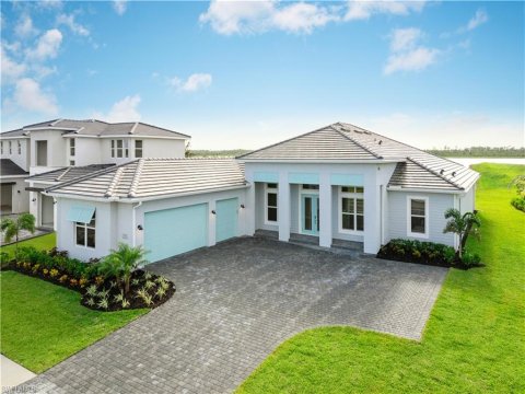 Hacienda Lakes Real Estate