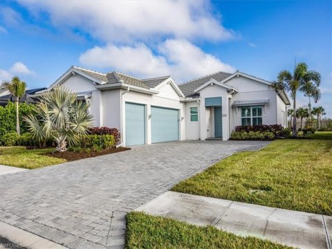 Hacienda Lakes Real Estate