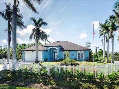 Hallendale Naples Florida Homes for Sale