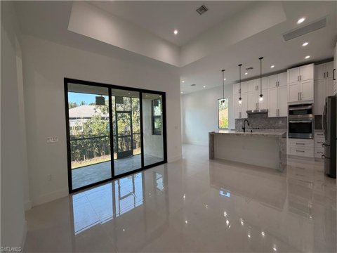 Hallendale Naples Florida Homes for Sale