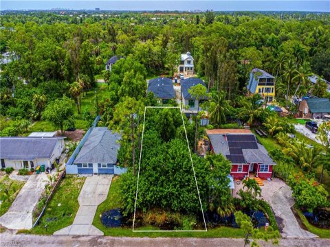 Hallendale Naples Florida Real Estate