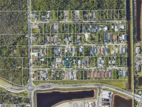 Hallendale Naples Real Estate