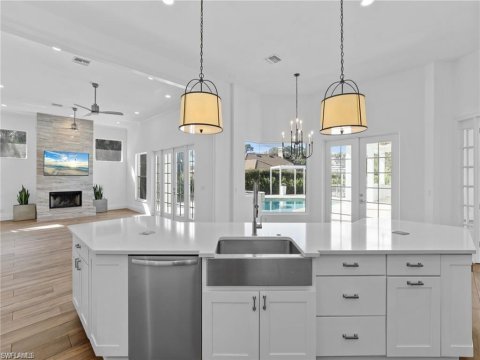 Hawksridge Naples Real Estate