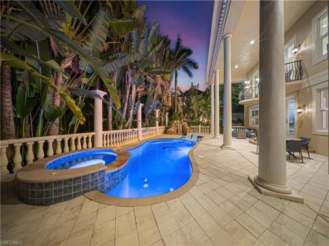 Hemingway Place Naples Florida Homes for Sale