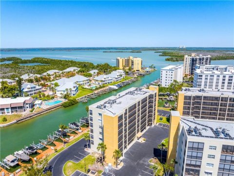 Hibiscus Pointe Fort Myers Beach Florida Condos for Sale