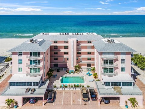 Hickory Shores Bonita Springs Florida Condos for Sale