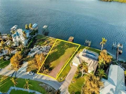 Holiday Heights Fort Myers Beach Florida Land for Sale