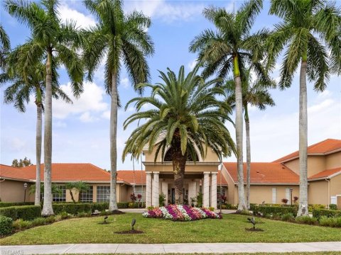 Huntington Lakes Naples Florida Condos for Sale
