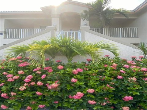 Huntington Lakes Naples Real Estate