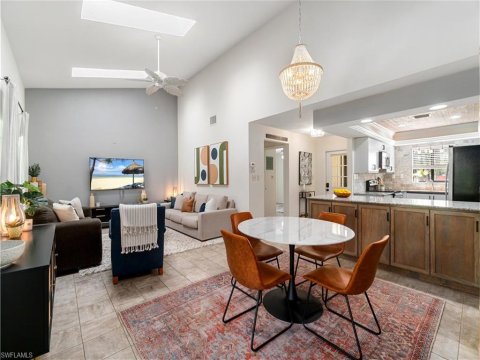 Huntington Woods Naples Real Estate