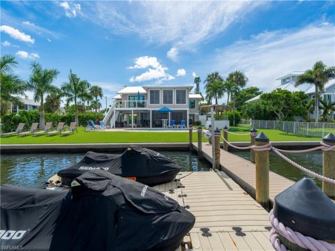 Hyde Park Fort Myers Beach Real Estate