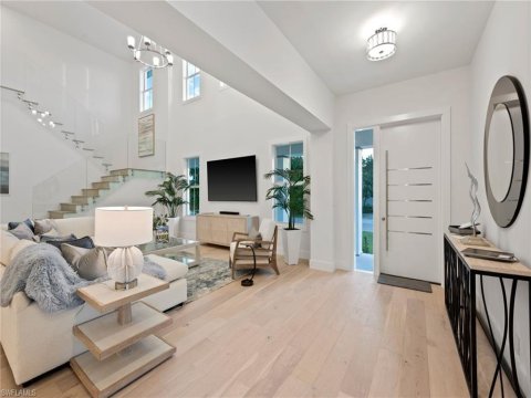 Inomah Naples Real Estate