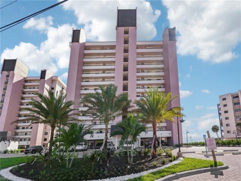 Islands End Condo Real Estate
