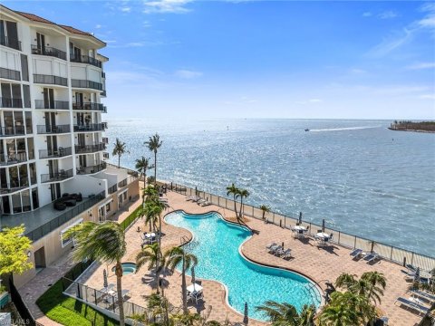 Isles Of Capri Naples Florida Condos for Sale