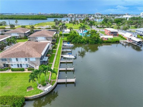 Isles Of Capri Naples Florida Condos for Sale