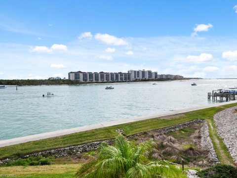 Isles Of Capri Naples Real Estate