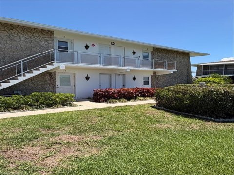 Isles Of Capri Naples Real Estate